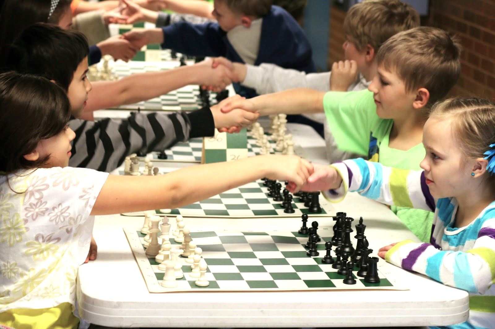 Chess Club Montessori_hand shakes